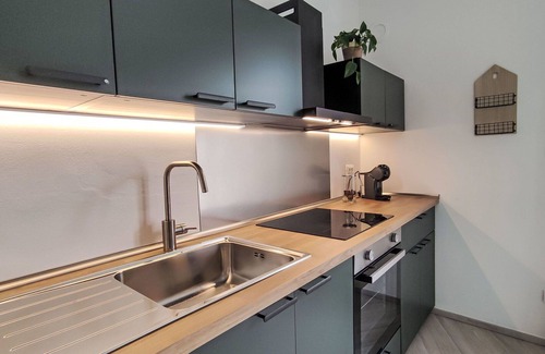Ravina Apartment | Nice apartment for 4 people with WIFI, TV, patio, pets allowed and parking