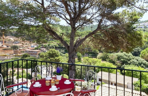 Sa Riera Apartment | Nice apartment for 4 people with WIFI, TV, balcony and parking
