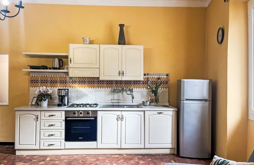 Prela Apartment | Nice apartment for 5 guests with WIFI, pool, TV, patio and pets allowed