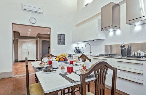 San Lorenzo Apartment | Nice apartment for 5 people with A/C, WIFI and TV
