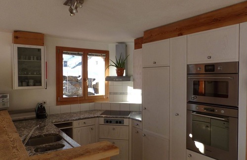Lenk Apartment | Nice apartment for 5 people with WIFI, TV, balcony and pets allowed