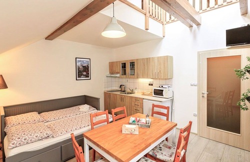 Arnoltice Apartment | Nice apartment for 6 people with WIFI, TV and terrace