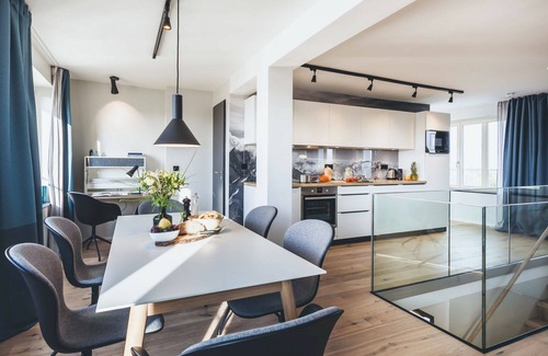 Prora Apartment | Nice apartment for 6 people with pool, WIFI, TV, terrace, pets allowed and parking