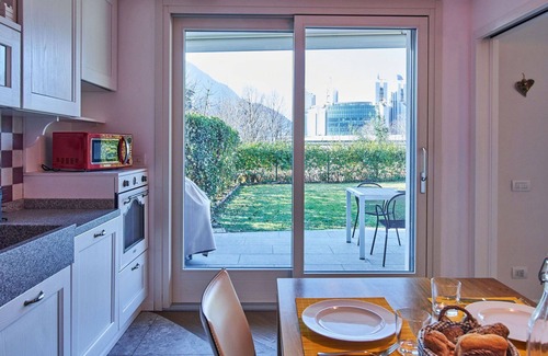 Lecco Apartment | Nice apartment for 6 guests with WIFI, TV, patio and parking