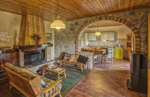 Montaione Apartment | Nice apartment for 6 people with pool, WIFI, veranda and panoramic view, close to San Gimignano