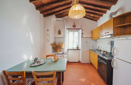 Gello Apartment | Nice apartment for 6 people with terrace, pets allowed and parking