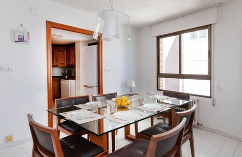 Vinaros Apartment | Nice apartment for 6 people with WIFI, TV, terrace and pets allowed