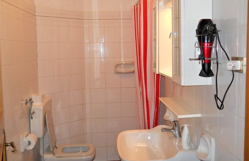 Gambassi Terme Other | Nice apartment for 6 people with pool, WIFI, TV and pets allowed, close to San Gimignano