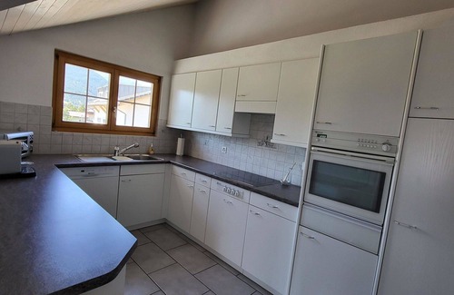 Lantsch-Lenz Apartment | Nice apartment for 6 people with WIFI, TV, balcony and parking