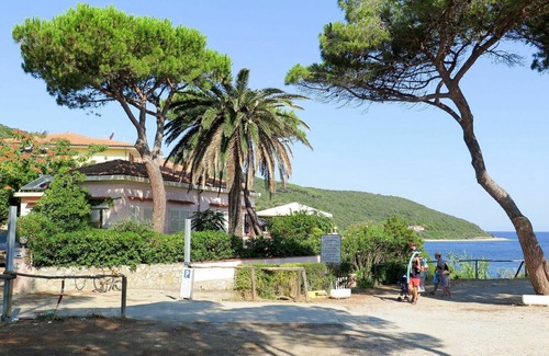 Cavo Apartment | Nice apartment for 6 people with WIFI, TV, pets allowed and parking
