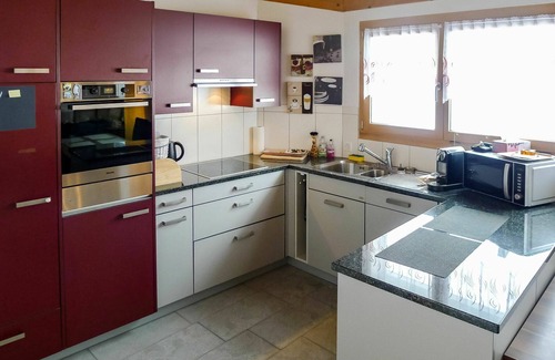 Zillis Apartment | Nice apartment for 7 people with WIFI, TV, balcony and panoramic view