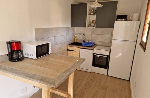 Poggio-Mezzana Apartment | Nice apartment for 8 guests with A/C, WIFI, terrace, pets allowed and panoramic view