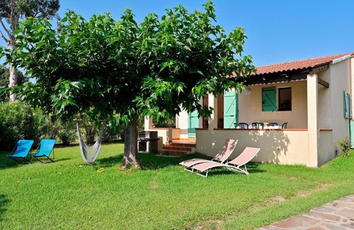 Poggio-Mezzana Apartment | Nice apartment for 8 guests with A/C, WIFI, terrace, pets allowed and panoramic view