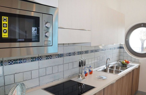 Terracina Apartment | Nice apartment for 8 people with A/C, WIFI, pool, TV, balcony and pets allowed