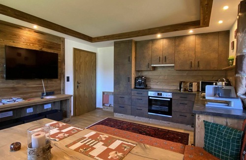Schlitters Apartment | Nice apartment for 5 guests with WIFI, TV, balcony and parking