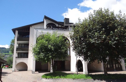 Engelberg Apartment | Nice apartment for 4 people with pool, WIFI, TV and balcony