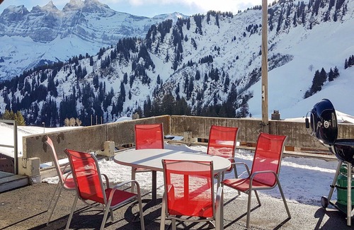 Val d'Illiez Apartment | Nice apartment for 14 people with WIFI, terrace and panoramic view
