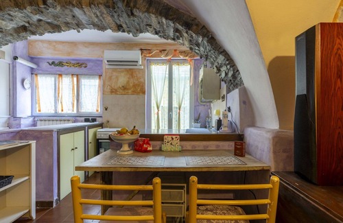 Gazzelli Apartment | Nice apartment for 2 guests with WIFI, A/C, TV and pets allowed