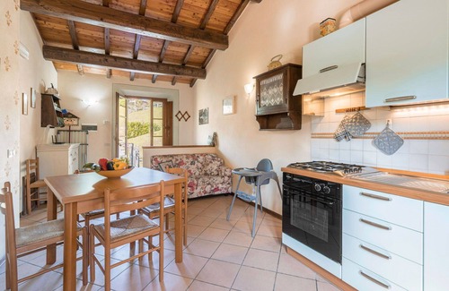 Cutigliano Apartment | Nice apartment for 4 guests with pool, WIFI, TV, pets allowed and parking
