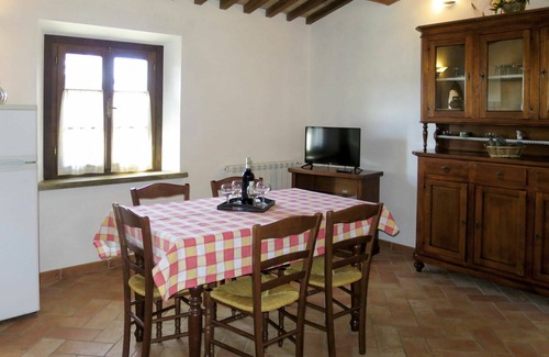 Santa Luce Apartment | Nice apartment for 4 guests with pool, WIFI, TV, patio and pets allowed