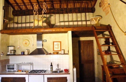 Monteleone d'Orvieto Apartment | Nice apartment for 4 people with WIFI, pool, TV and parking