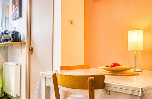 Est Apartment | Nice apartment for 2 people with TV, balcony and parking