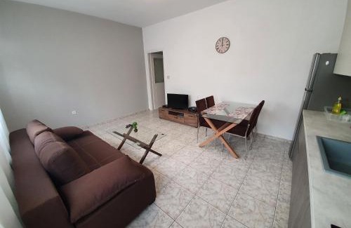 Alexandroupoli Apartment | Nice apartment in Alexandroupoli near downtown