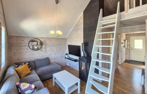 Sveio Apartment | Nice Apartment In Auklandshamn