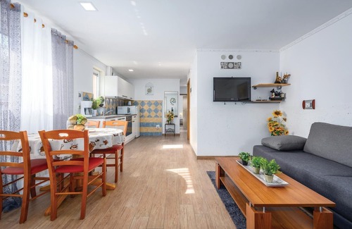 Porec Apartment | Nice apartment in Baderna