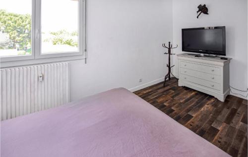 Carpentras Apartment | Nice Apartment In Carpentras With Wifi