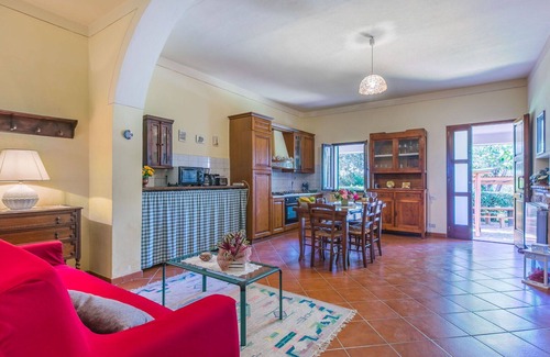 San Miniato Villa | Nice apartment in villa for 4 people with pool, TV, patio, pets allowed and parking