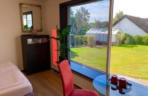 Kvaers Apartment | Nice apartment in Kværs - kitchen and EV charging