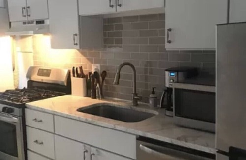Countryside Apartment | Nice apartment in South Plaza neighborhood. Available.