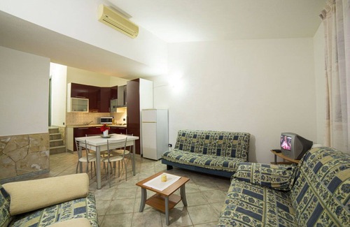 Villaputzu Villa | Nice apartment in villa for 6 guests with A/C, TV and pets allowed