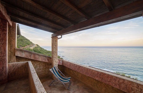 Villaputzu Villa | Nice apartment in villa for 8 guests with A/C, TV and terrace
