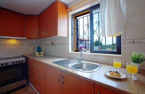 Mem Moniz House | Nice apartment in villa for 4 people with pool, A/C, WIFI, TV, terrace and panoramic view