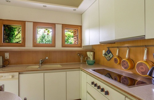 Sartilly-Baie-Bocage Villa | Nice apartment in villa for 3 guests with WIFI, TV, terrace and parking