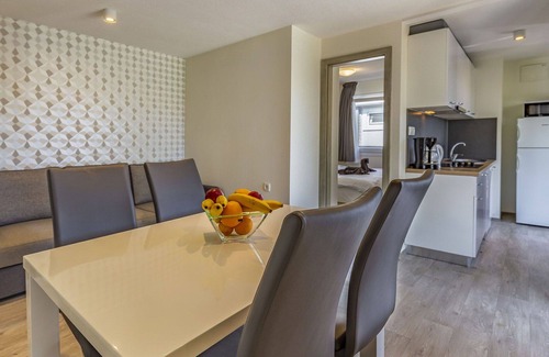 Vinkuran House | Nice apartment in villa with pool, A/C, WIFI, TV, terrace, pets allowed and parking