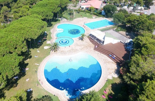 Baia Domizia House | Nice apartment in villa for 5 guests with WIFI, pool, terrace and parking