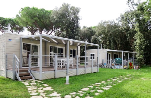 Baia Domizia House | Nice apartment in villa for 5 guests with WIFI, pool, terrace and parking