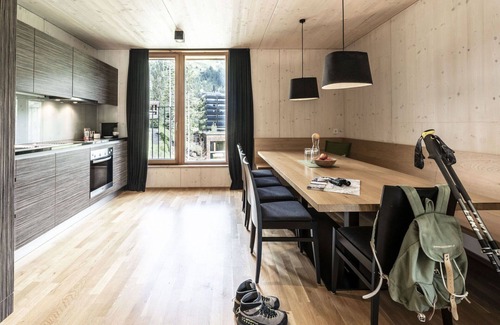 Großdorf House | Nice apartment in villa for 6 guests with pool, WIFI, TV and terrace