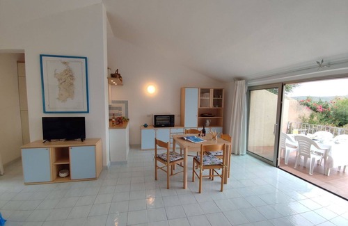 Palau House | Nice apartment in villa for 5 guests with A/C, pool, WIFI, TV, terrace and panoramic view