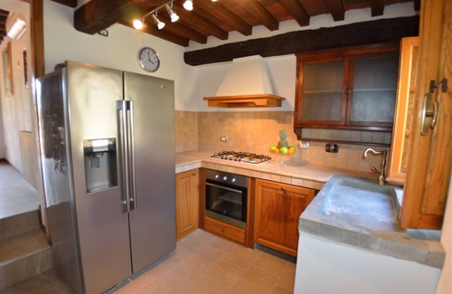 Nozanno Villa | Nice apartment in villa with pool, internet, A/C, TV, terrace, panoramic view, close to Lucca