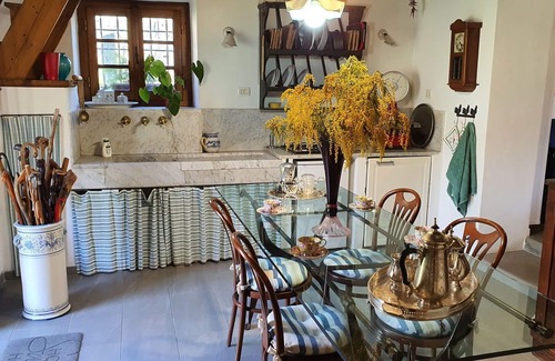 Villabuona Villa | Nice apartment in villa for 2 guests with WIFI, TV, pets allowed and parking, close to Lucca