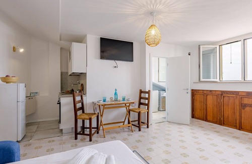 Porto Recanati Apartment | Nice apartment for 3 people with WIFI, A/C, TV and panoramic view
