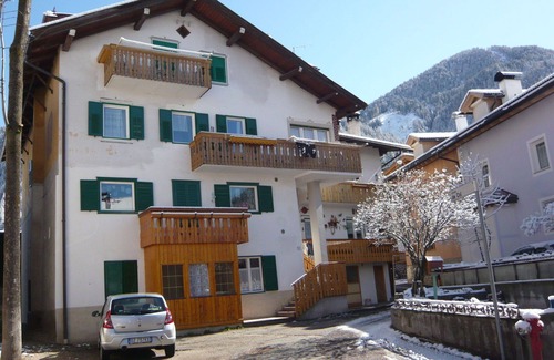 San Giovanni di Fassa Apartment | Nice apartment for 8 guests with WIFI, TV, balcony and parking