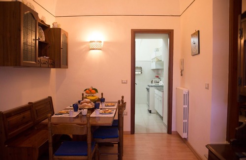 San Ferdinando Apartment | Nice apartment with a large terrace behind Piazza del Plebiscito
