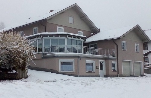Heinrichsbrunn Apartment | Nice apartment with a private terrace and sauna