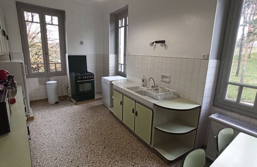 Tournus Apartment | Nice apartment with all comforts in a residence, a stone's throw from the town center.