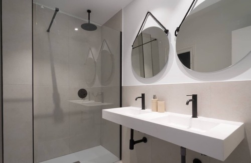 El Viso Apartment | Nice apt next to Santiago Bernabeu - SharingCo